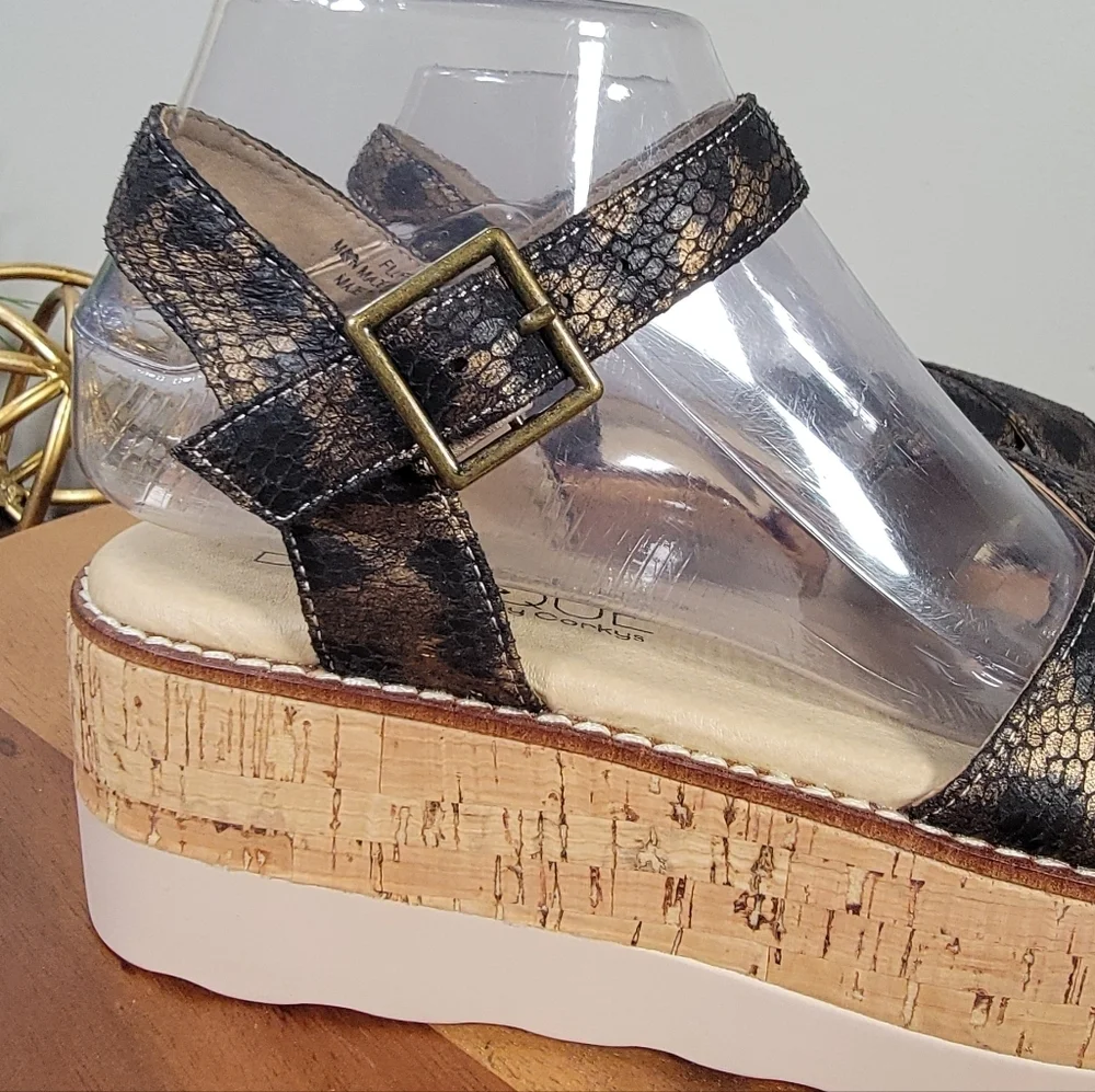 Boutique By Corky's Fluffie Bronze Snake Print Platform Sandals Size 8